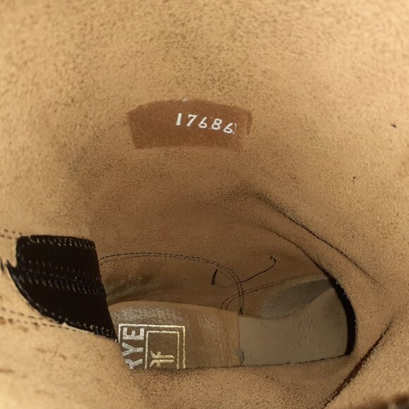 FRYE-Veronica-Short Bootie-Black Distressed Leather-Buckles-Sz 6/6.5-Excellent - Picture 8 of 9